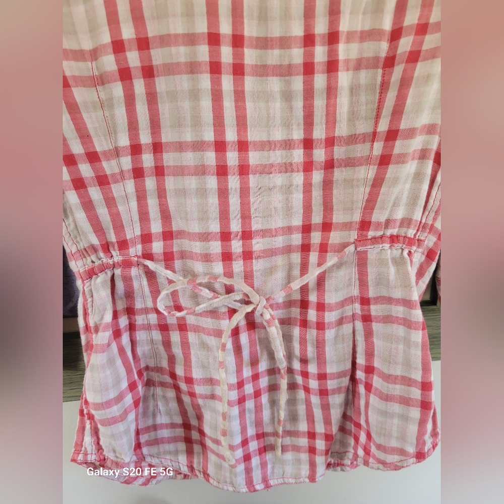 Guess Western Red and White Plaid Button Down Shirt - Picture 2 of 9